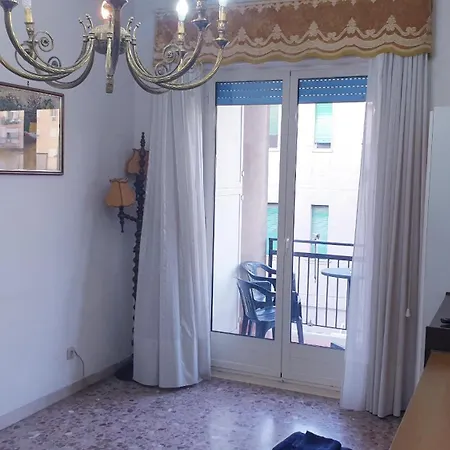 Napoli Stadio - 3 Bedrooms - 2 Baths - 6 Pax -Free Park * Νάπολη
